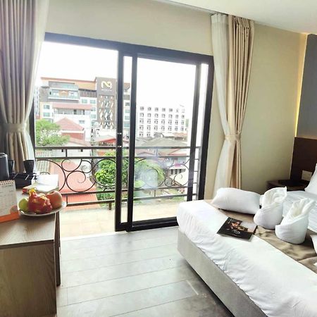 Lucie Hotel Виентиане Екстериор снимка