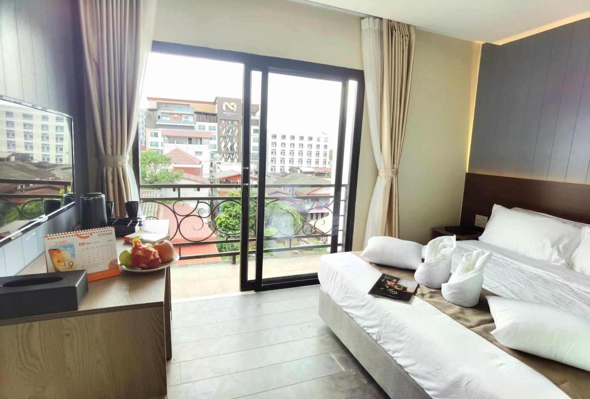 Lucie Hotel Виентиане Екстериор снимка