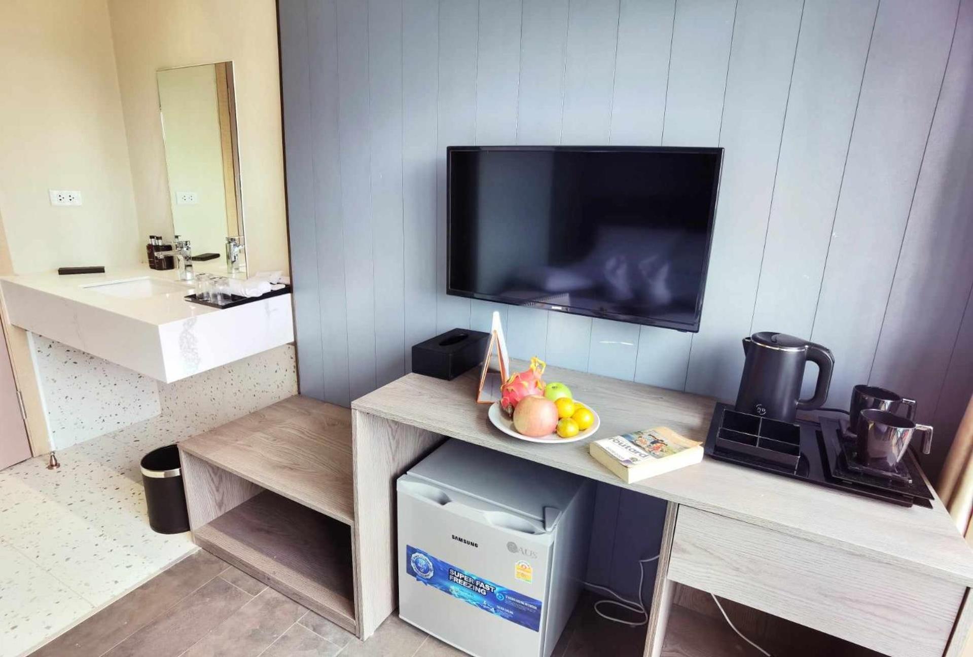 Lucie Hotel Виентиане Екстериор снимка