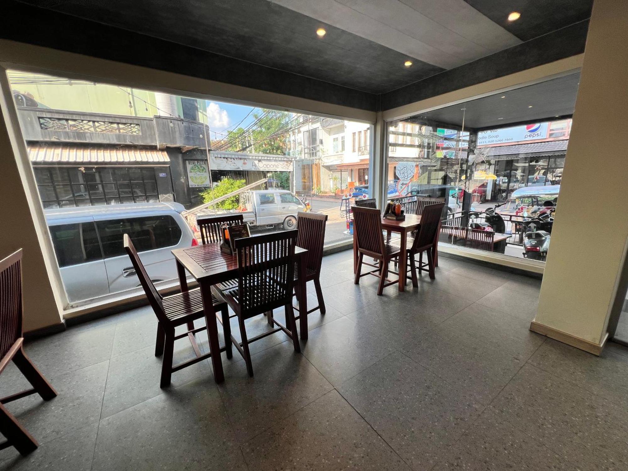 Lucie Hotel Виентиане Екстериор снимка